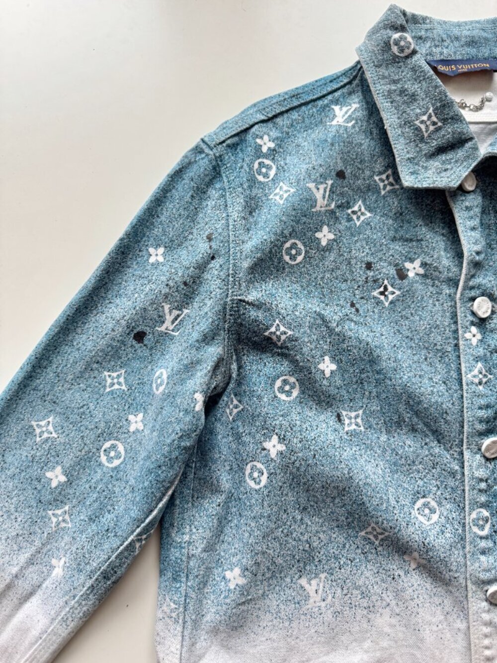 LOUIS VUITTON AW2020 Snowfall Gradient Ombre Logo Denim Overshirt, Size M - Picture 6 of 16